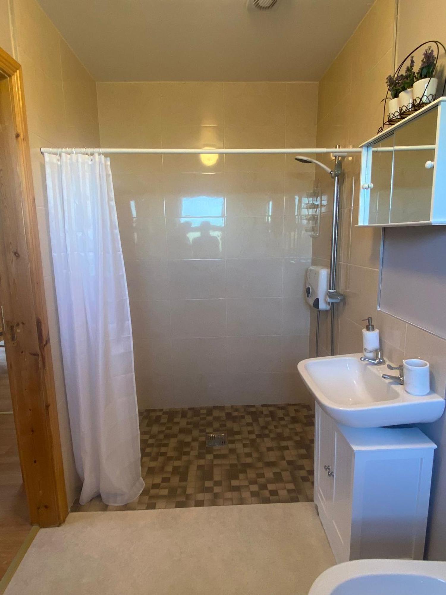 טראלי Kilmore Beach Apartment מראה חיצוני תמונה